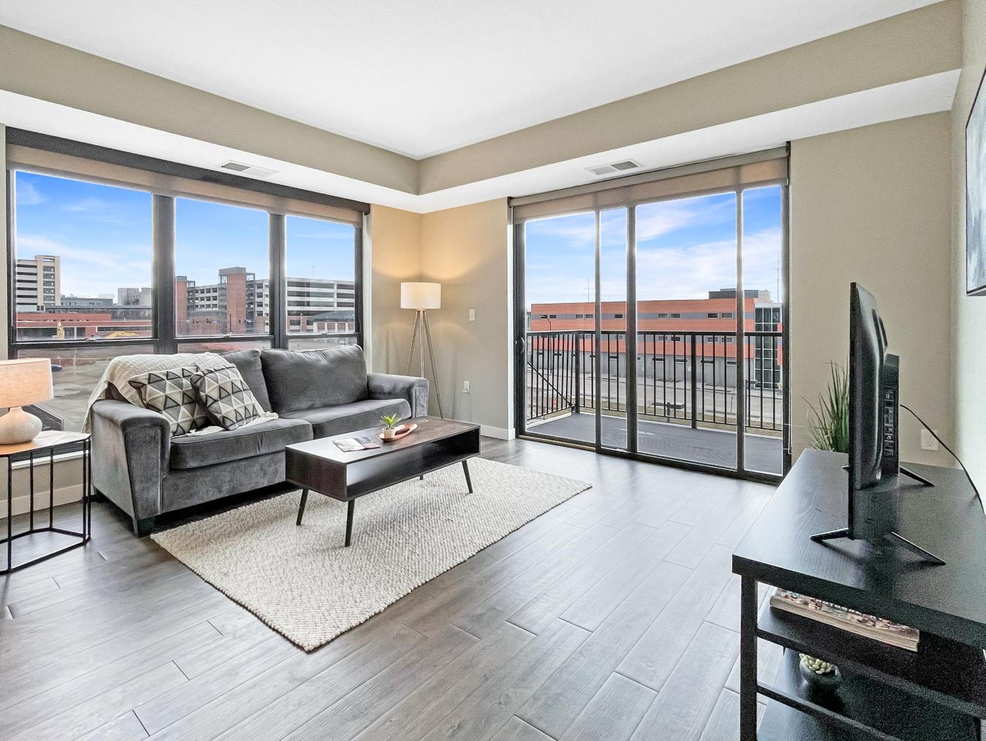得梅因Large Downtown 2Br -Hot Tub-Downtown!公寓 外观 照片