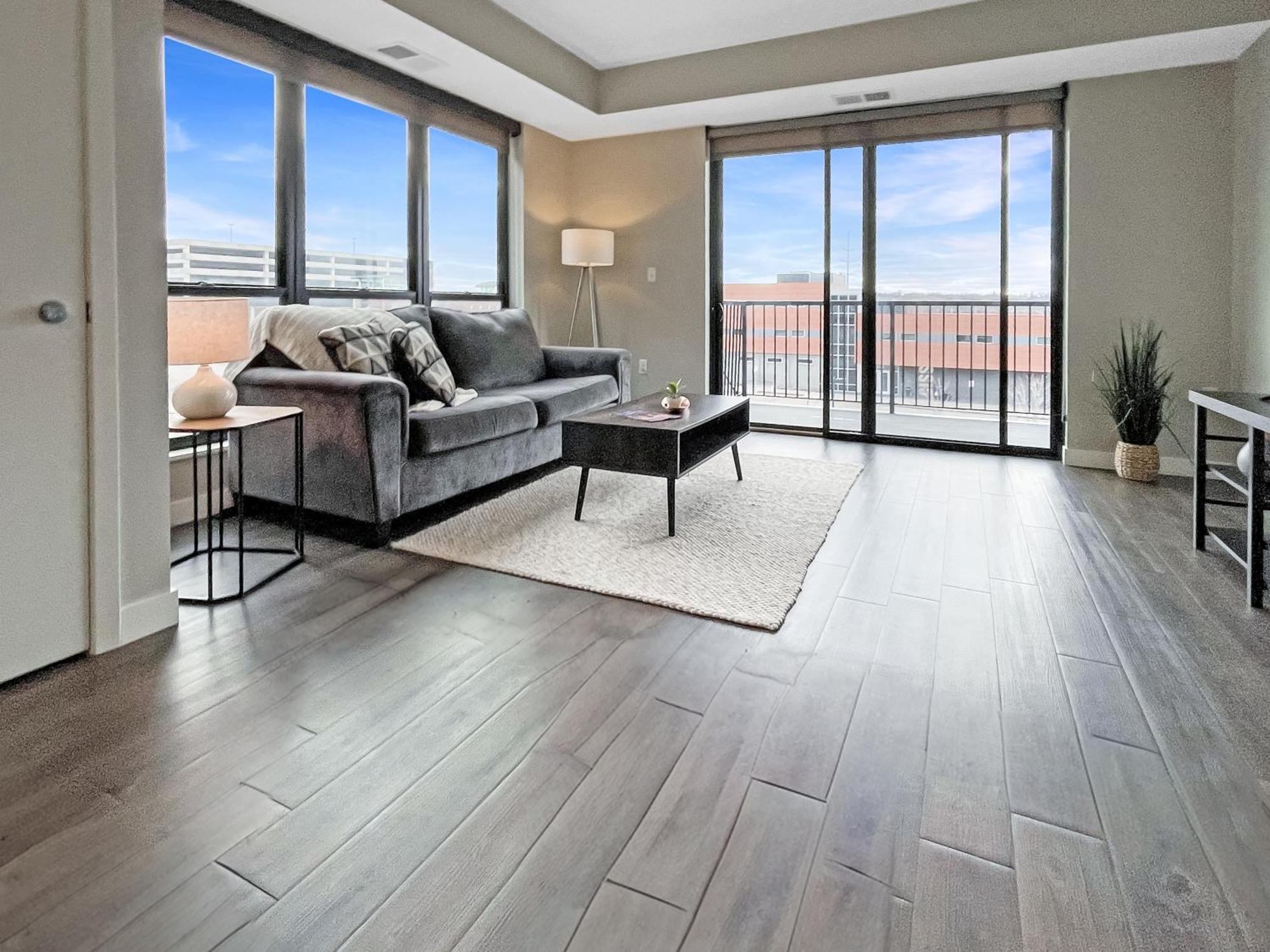 得梅因Large Downtown 2Br -Hot Tub-Downtown!公寓 外观 照片
